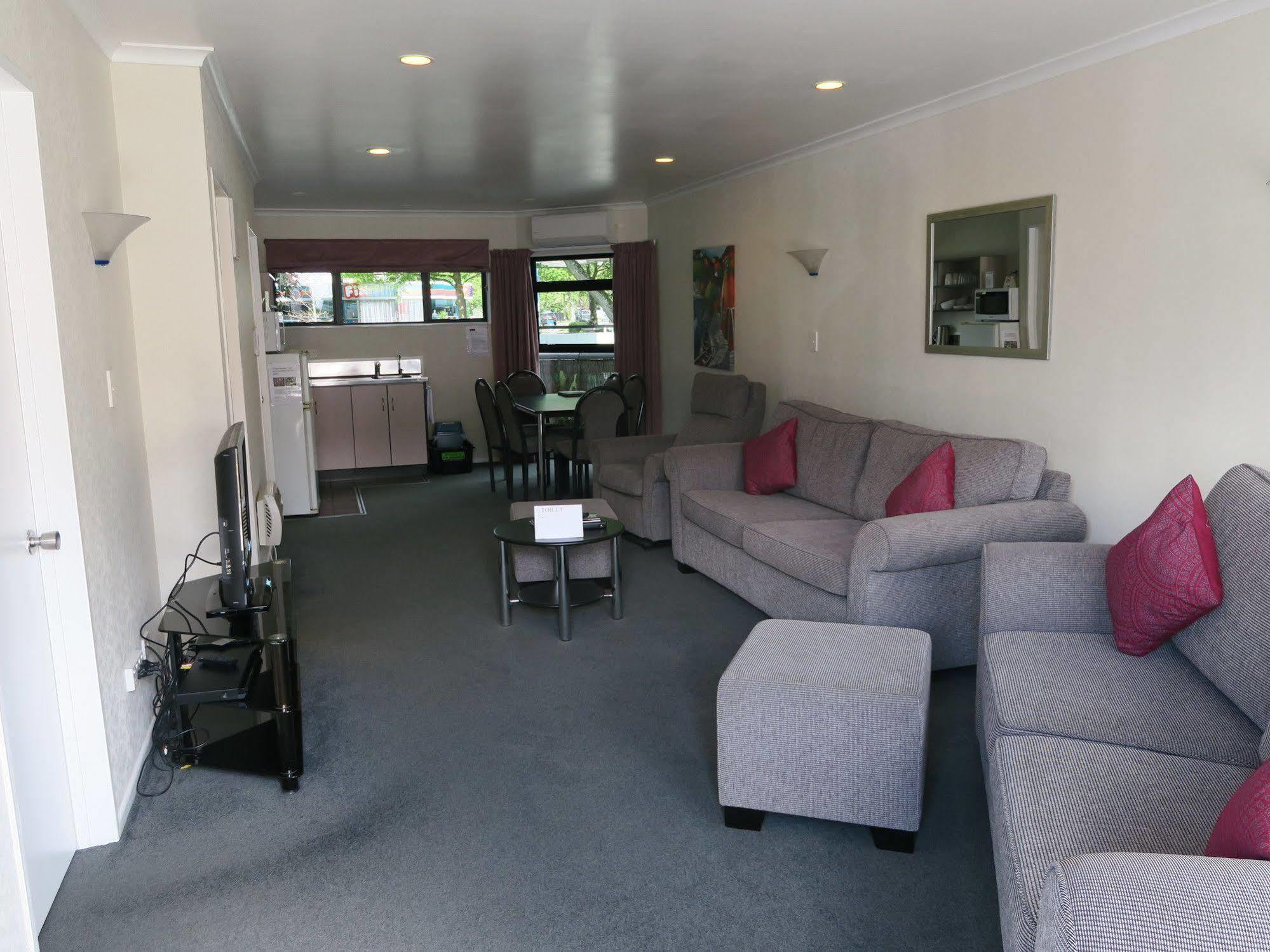 Shadzz Motel Palmerston North Ngoại thất bức ảnh